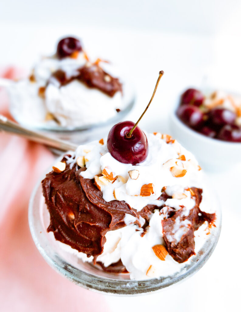 Hot fudge sundae 3