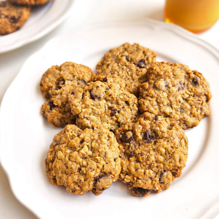 Oatmeal Chocolate Chip Cookies